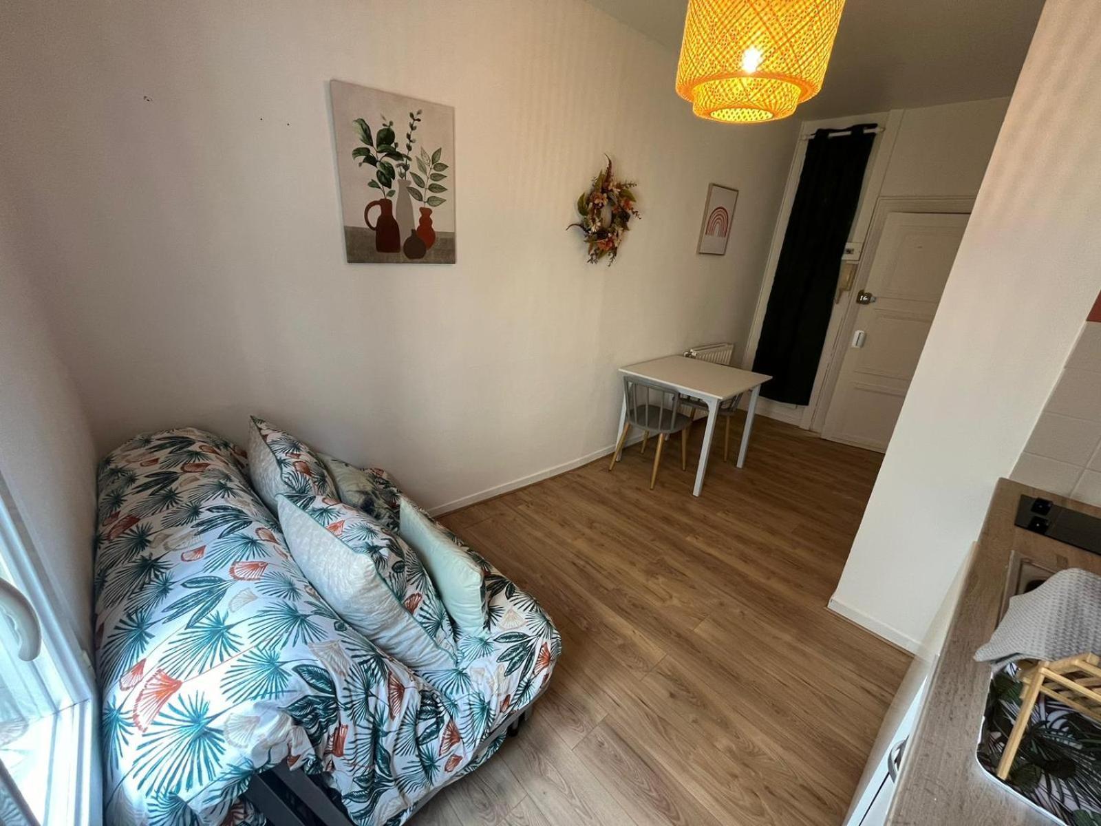 Studio Calme Plein Centre Niort Buitenkant foto